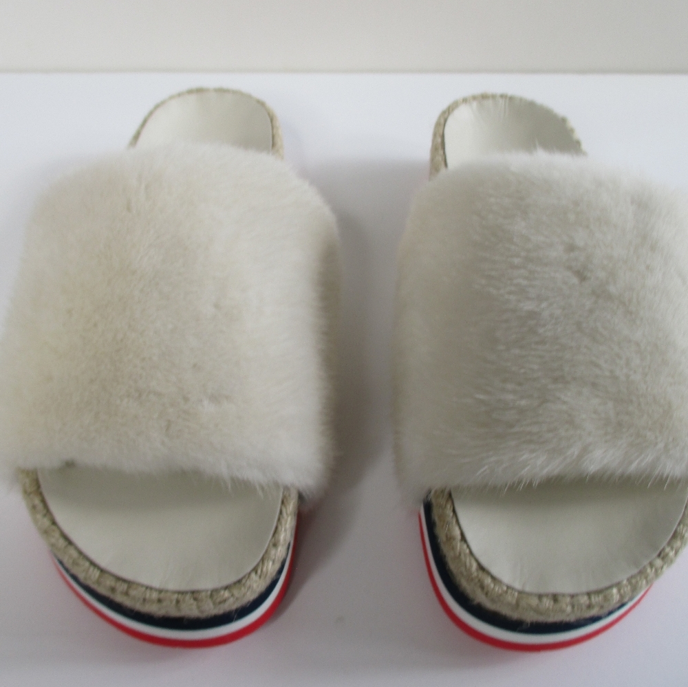 MONCLER Evelyn fur sandal slide size 39 NIB RARE - Picture 4 of 11